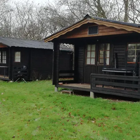 Hjemstavnsgårdens Camping&cottages 3*